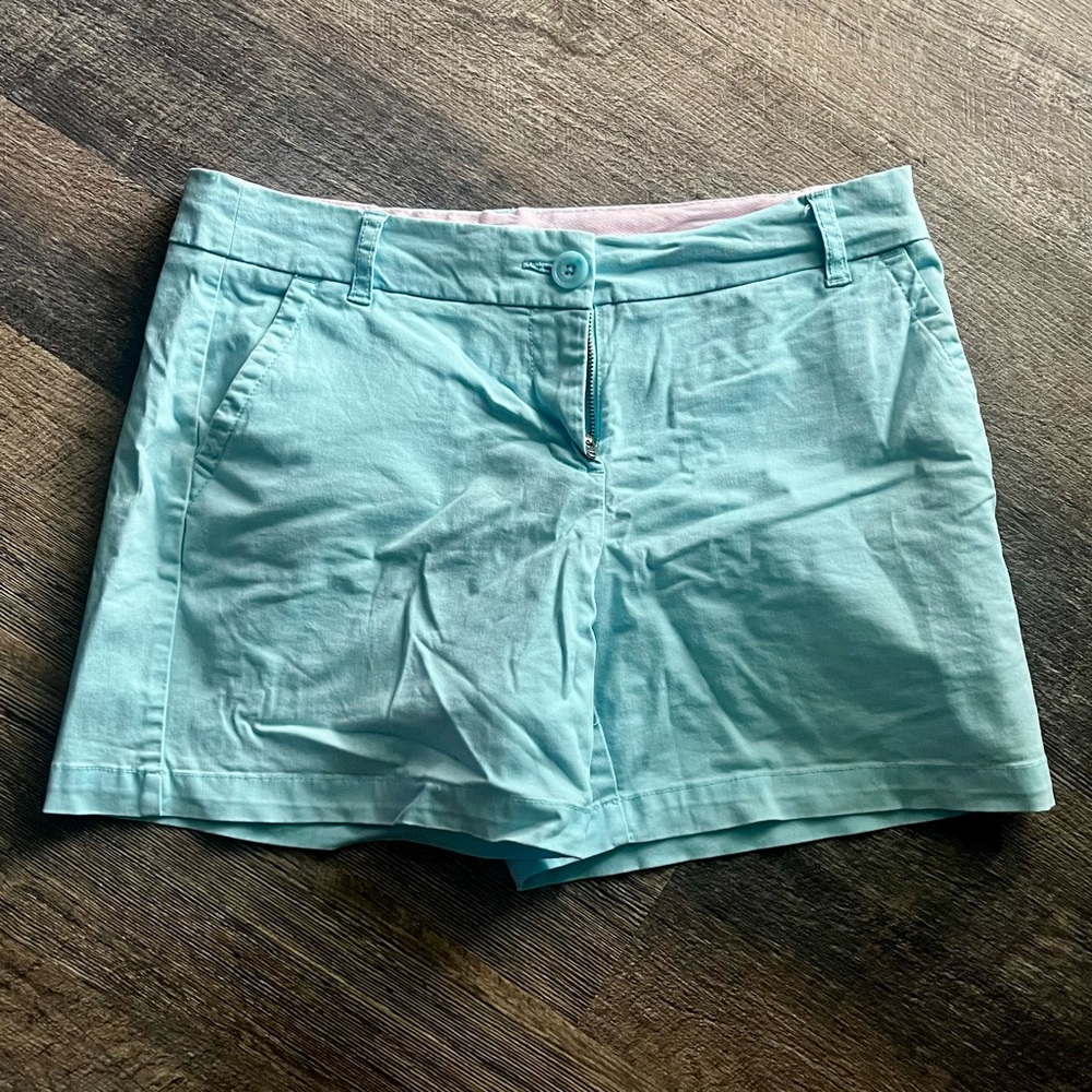 Crown & Ivy Shorts. Size 6.